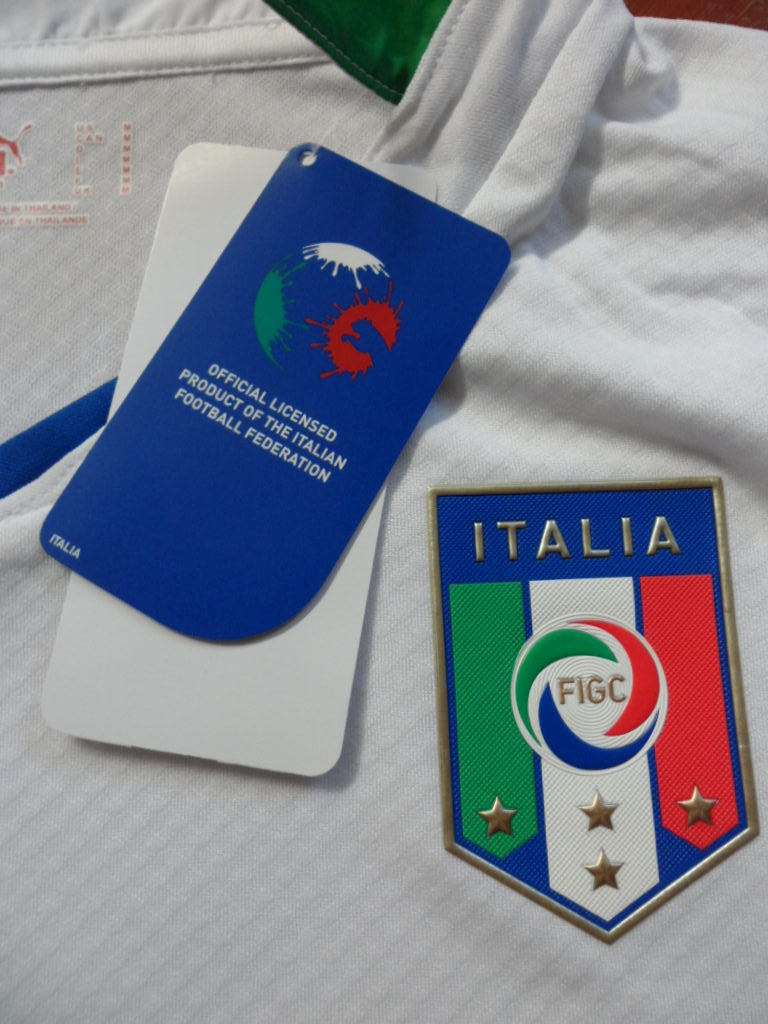 เสื้อฟุตบอล ทีมชาติอิตาลี Player Version ชุดเยือน ชุดลุยศึกฟุตบอลโลก 2010 ใหม่ M-Size / ITALY Football Shirt Player Version Away Kit World Cup 2010 Jersey NEW M-Size