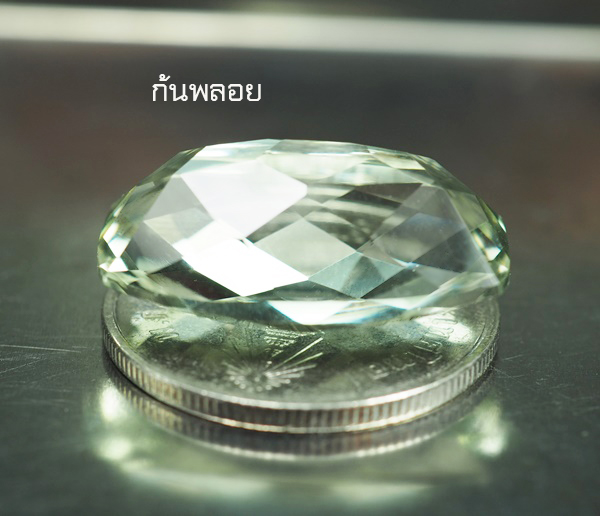 พลอยอะเมทิสต์สีเขียว 13.60 กะรัต AAA