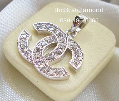 สินค้าหมด+BP423RD+++จี้chanelแสนสวยขนาดใหญ่+++ สุดฮิตกับเครื่องหมายchanel งานสวยมาก ดูดีมากๆเลยค่ะใส่แล้วไฮโซมั่กมากๆ ไม่ล้าสมัยเลยค่ะ ไม่ควรพลาดนะคะ