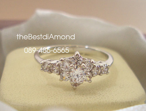 BR419RD+++แหวนดอกไม้แบบแถว++ แบบน่ารักมากๆๆ เพชรก็วิ๊งๆ สวยสุดๆๆ แบบเรียบ เก๋ ดูดี แต่ไม่เวอร์ ใส่แล้วขับนิ้วให้สวยเด่นค่ะ