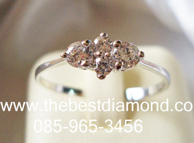 แหวนเพชรเม็ดกลม 4 เม็ดค่ะ หวานๆ เรียงเพชรน่ารักดีค่ะ ดูลงตัวดีคะ ชุปทองแท้ 24 K BR060