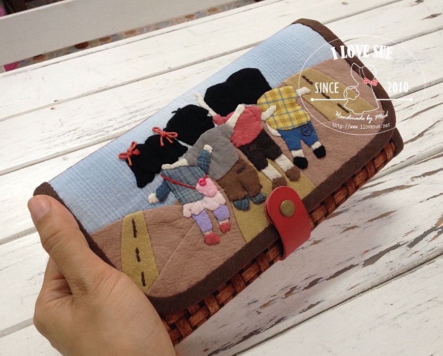 กระเป๋าสามพับแอพพลิเค่ - สั่งทำไม่มีพร้อมส่ง