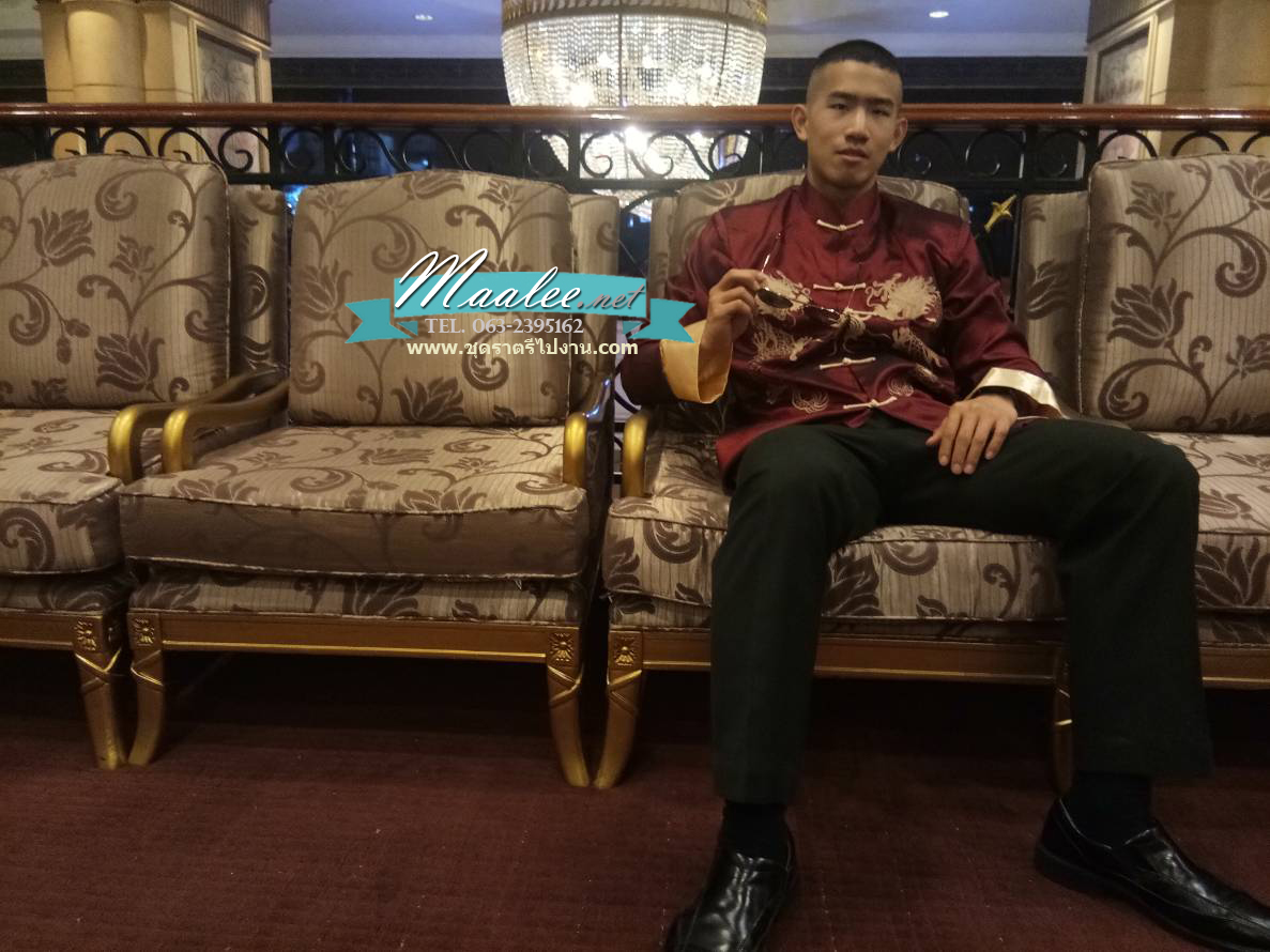 พร้อมส่ง (สินค้าตัวโชว์) เสื้อจีน ชาย เสื้อคอจีน ผ้าไหมจีน สีแดง ปักลายมังกร