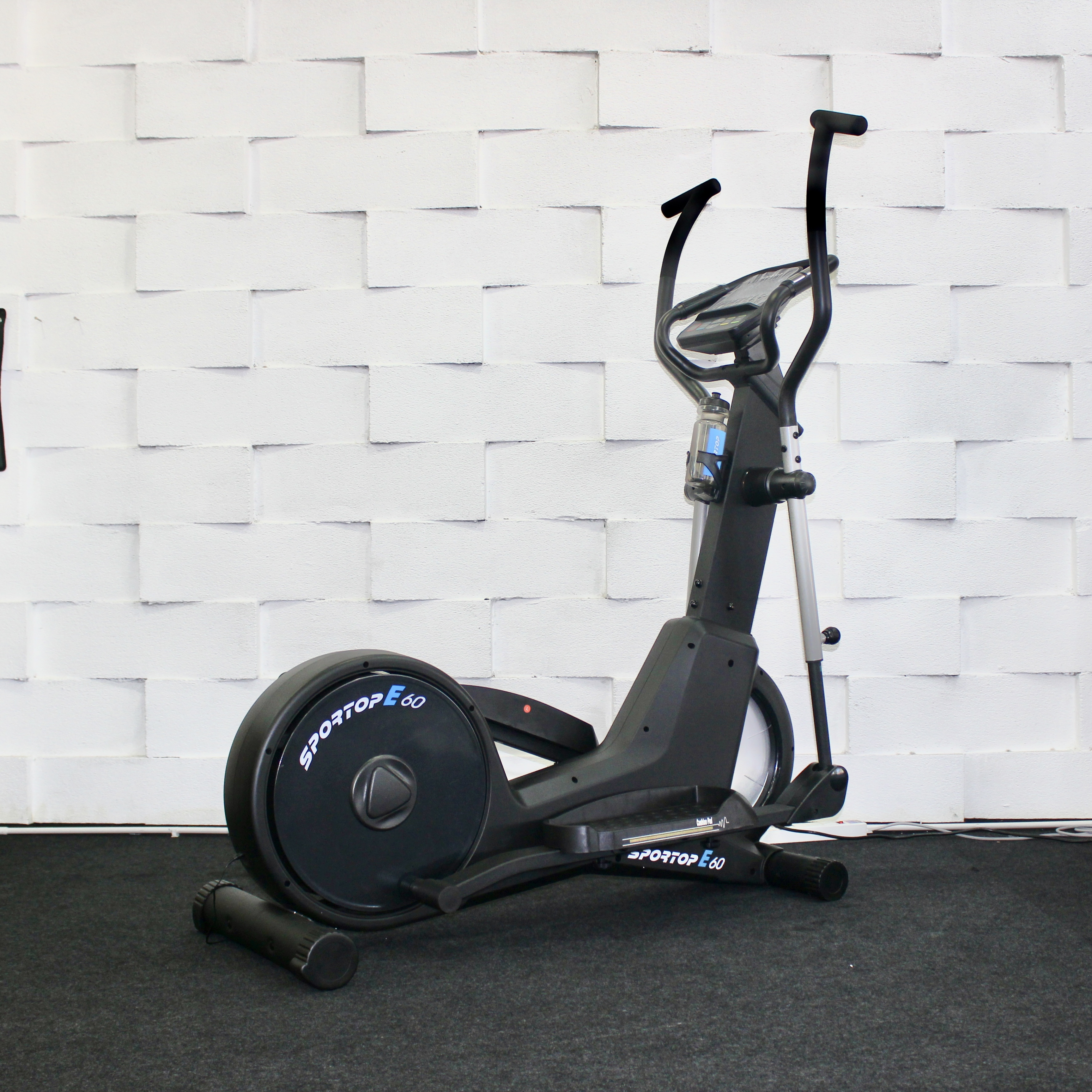 เครื่องเดินวงรี SPORTOP รุ่น E60