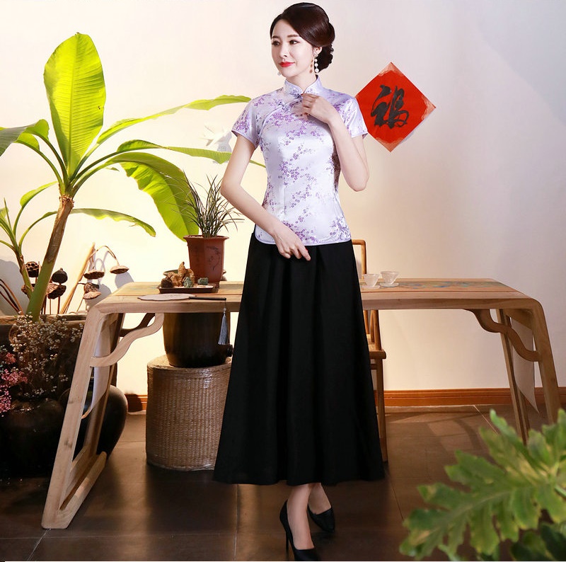 Pre-order เสื้อกี่เพ้า สีม่วง ลายดอกเหมย ผ้าไหมจีน กุ๊นขอบ ตัดเย็บอย่างดี