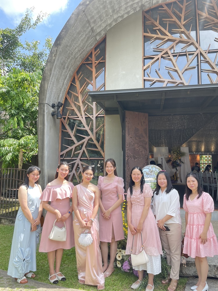 พร้อมเช่า ชุดเดรส เดรสไหล่เดียว แพทเทิร์นเก๋ จับเดรปหน้า สีโอโรส