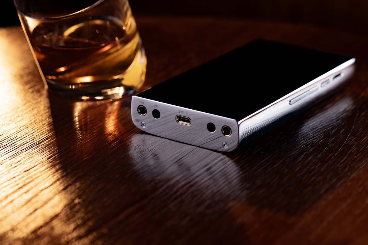 Hiby R8ii DAP พกพาระดับไฮเอนด์ รองรับ MQA, PCM 32bit/1536kHz, DSD1024 ประกันศูนย์ไทย