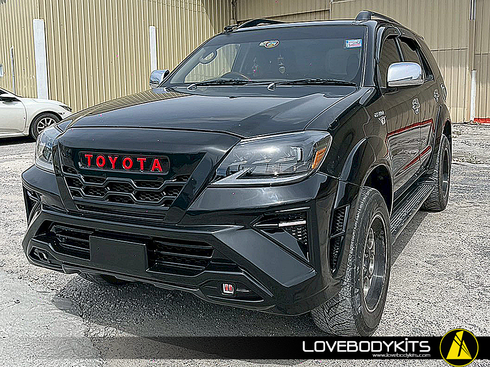 กันชนหน้า TAKAi : FORTUNER 2005-2011
