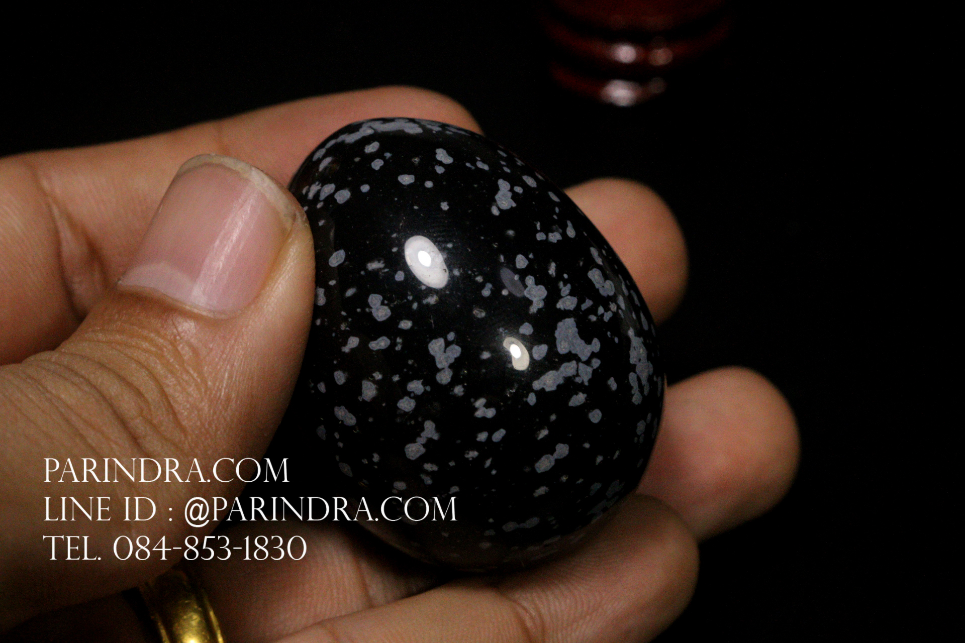 หินแร่ Obsidian แกะสลักทรงรีรูปไข่ ขนาดเล็ก พร้อมฐานตั้ง #EGG001
