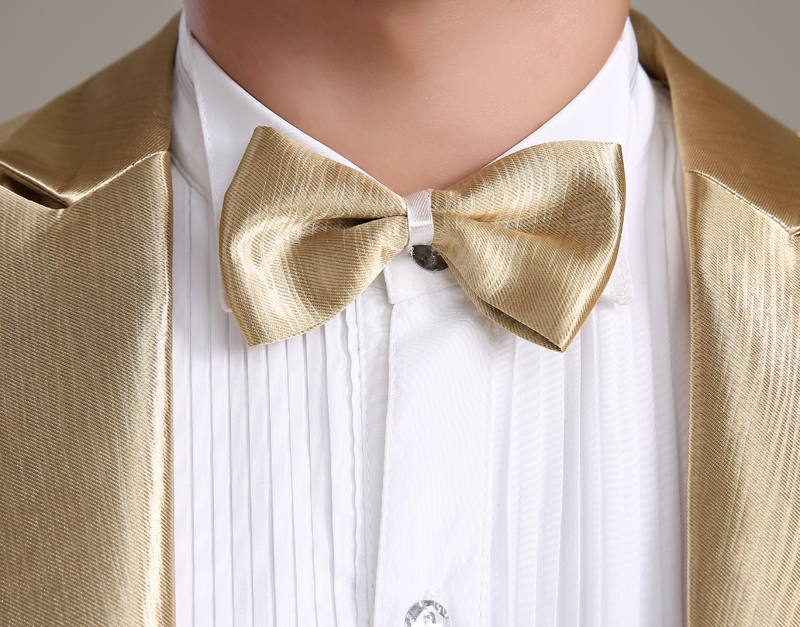 พร้อมเช่า ชุดสูทชาย สีทอง Luxury Gold