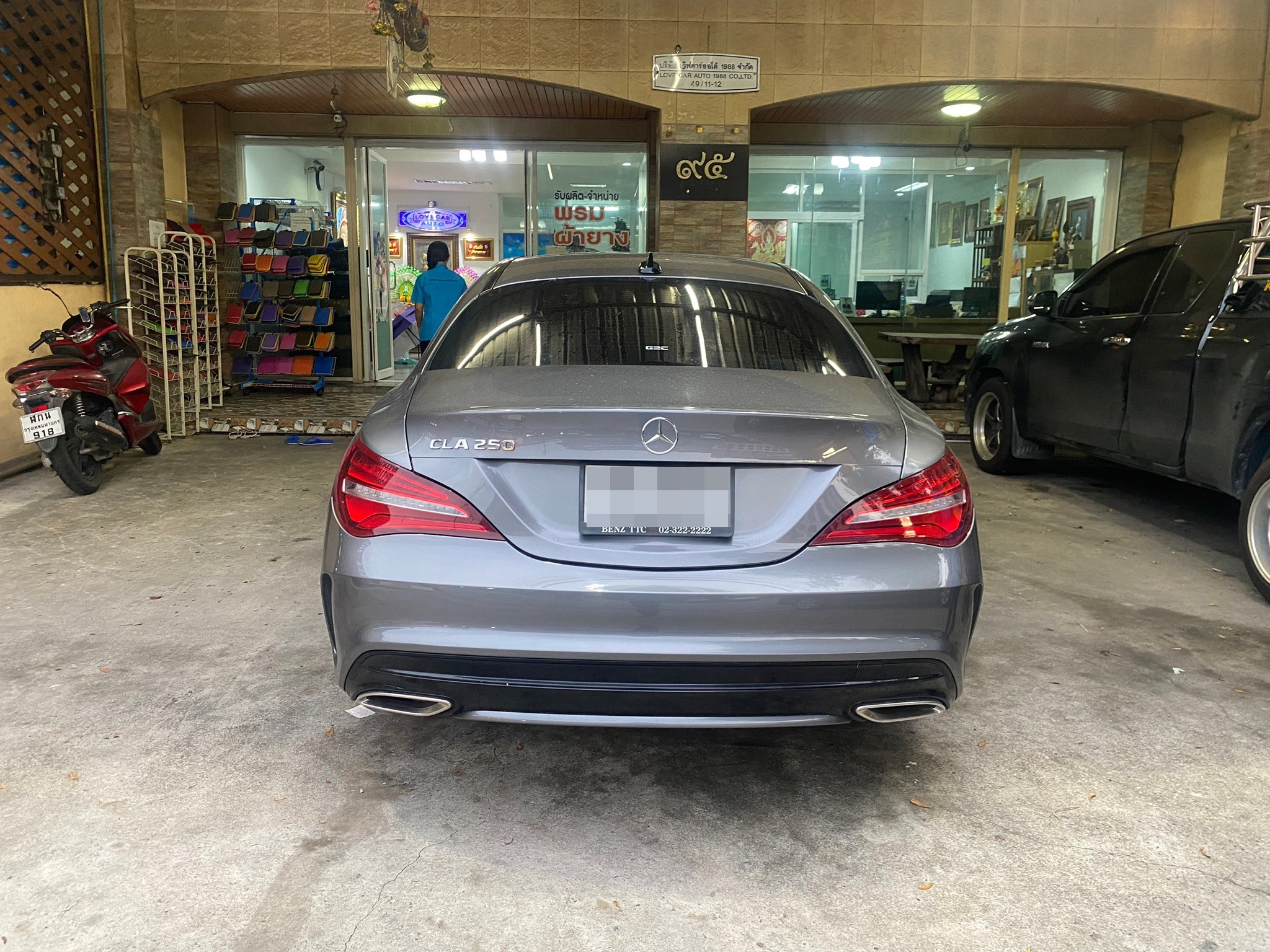 พรมรถยนต์ Benz CLA250 ปูพรม7D สีเทาด้ายเทา + ไวนิลสีเทา เต็มคัน