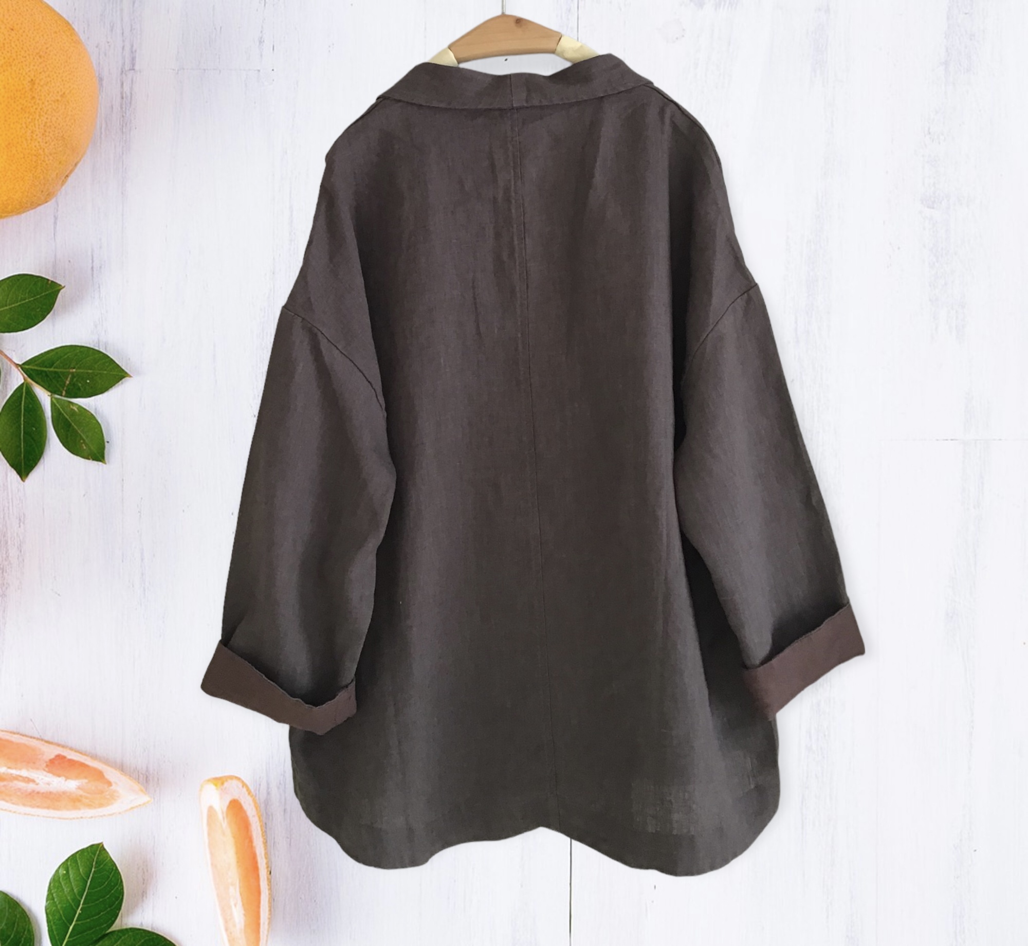 เสื้อสูทผ้าลินินแต่งกระเป๋า