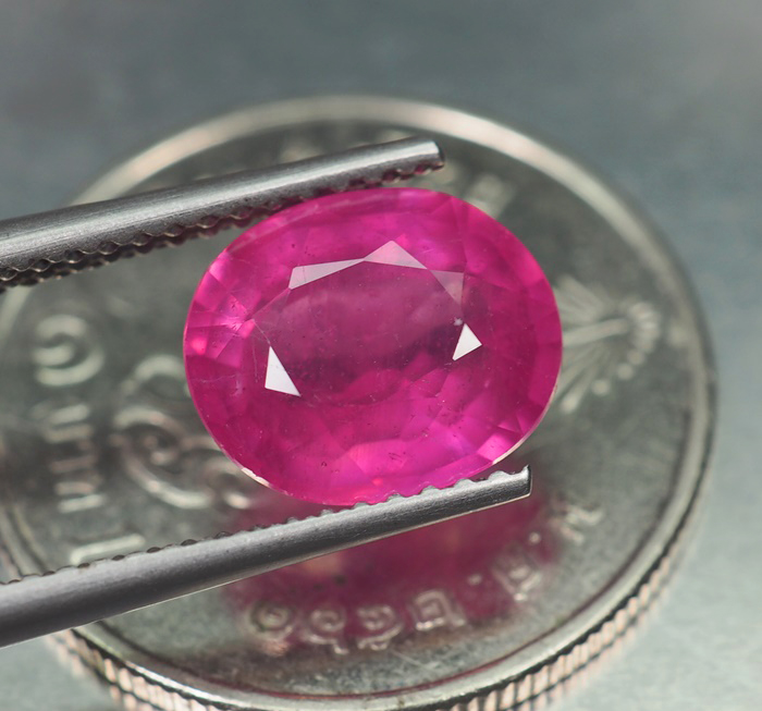 พลอยทับทิม (Ruby) 3.45 กะรัตสีสวย