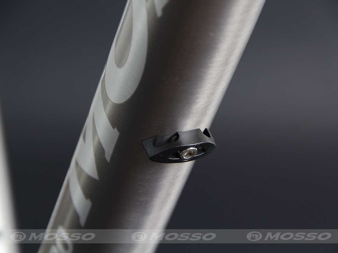 เฟรม MOSSO 690 PRO เฟรมอลูมิเนียมน้ำหนักเบาเพียง 1.26 กก. | 26" และ 27.5" | จักรยานเสือภูเขา XC มืออาชีพ