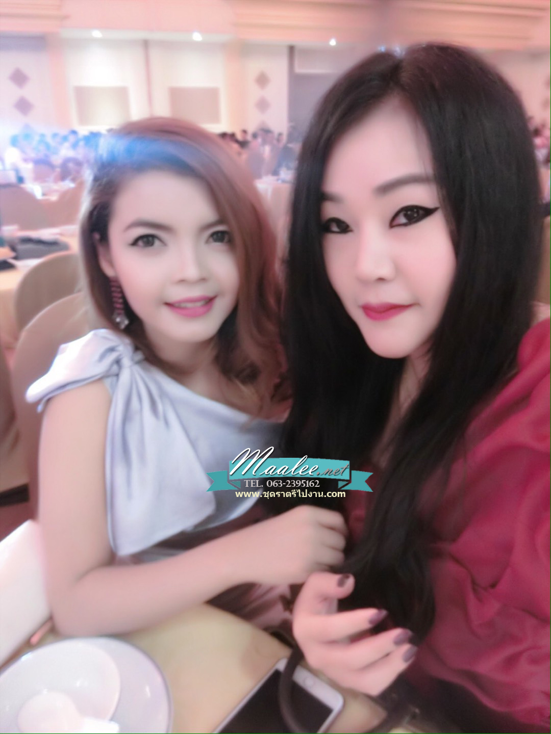 พร้อมเช่า ชุดราตรี สีเทา บ่าเฉียง ทรงเข้ารูป แต่งโบว์ที่ไหล่ (ซิปหลัง)