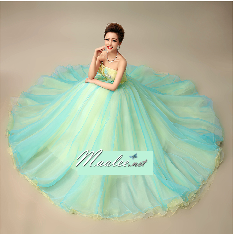 พร้อมเช่า ชุดแฟนซี ชุดราตรียาว เกาะอก แต่งดอกไม้ช่วงบน กระโปรงพองสวย