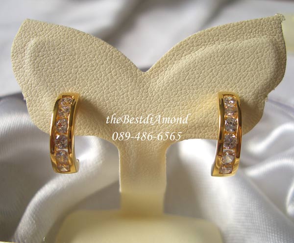 BE901+++ต่างหู 1 แถว+++ เพชรสวยมาก เรียบๆ หรู ใส่ได้ทุกโอกาส และสามารถใส่ติดหูได้ทุกวัน ดูดีมาก ไม่ล้าสมัย