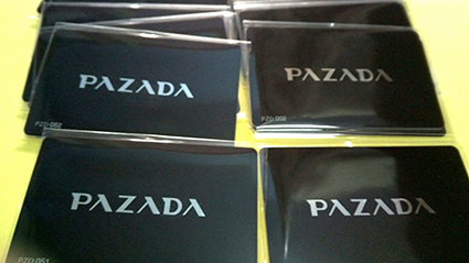 ทำบัตร Pvc ผิวด้าน บัตรสปอตฟอยล์สีเงิน เน้นโลโก้