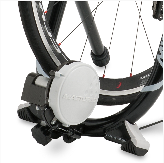 MINOURA เทรนเน่อร์ รุ่นสัมผัสหน้ายาง MAGRIDE-60R, มีรีโมท