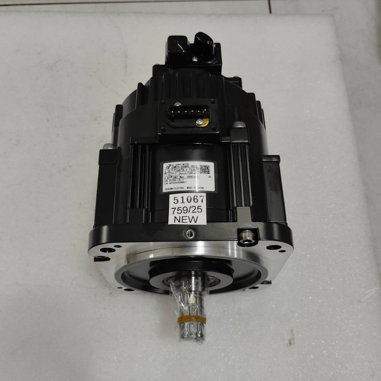 SGM7G-09APK-YR11 SERVO MOTOR " YASKAWA "