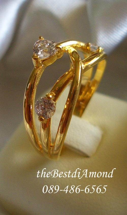 BR932+++แหวนไขว้2ชั้น+++ น่ารักมากๆๆ ดีไซน์เก๋ ใส่ติดนิ้วได้เลยค่ะ โดยก้านที่ไขว้กัน ทำได้ลงตัวมาก เก๋ไก๋ด้วยเพชรวางโดดๆ ทั้งเพชรหัวใจและเพชรเม็ดกลม