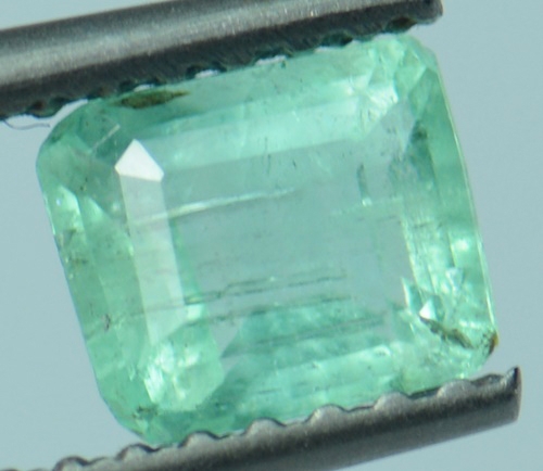 พลอยมรกตดิบ (Emerald) 0.55 กะรัต No oil สวยมาก