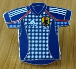 เข็มกลัด ฟุตบอล ทีมชาติญี่ปุ่น - HOME KIT ฟุตบอลโลก 2002 ใหม่ / JAPAN Football Club Pin - HOME KIT WORLD CUP 2002 NEW