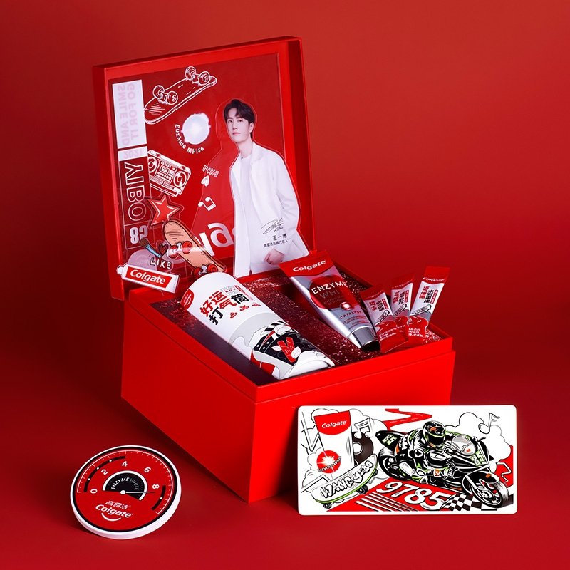 Box set ยาสีฟันคอลเกต หวังอี้ป๋อ