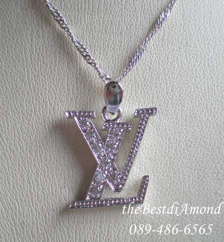 BP407RD+++จี้ L V+++ สัญลักษณ์สุดฮิต ไฮโซมากๆๆๆ จี้หลุยวิตตองส์ ทันสมัย หรูหรา สาวๆที่ชอบแบรนด์นี้คงไม่พลาดนะคะ งานสวยมากๆๆ