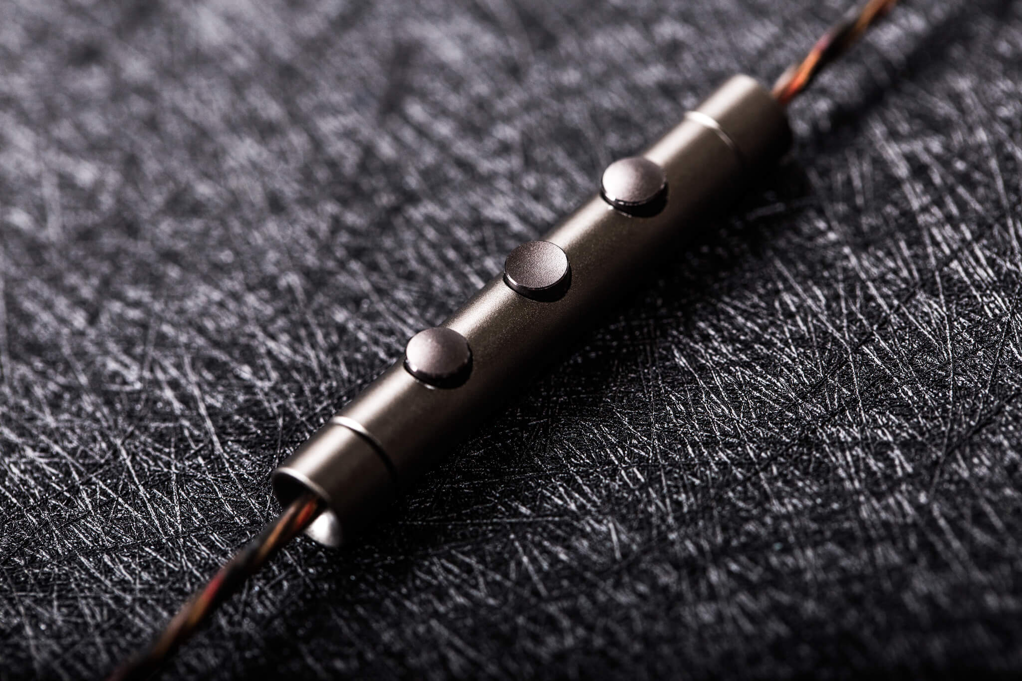 ขาย 1MORE Quad Driver สุดยอดหูฟัง Hybrid 4 ไดรเวอร์ 3BA + 1Carbon Dynamic ตัว Top ระดับ HiFi