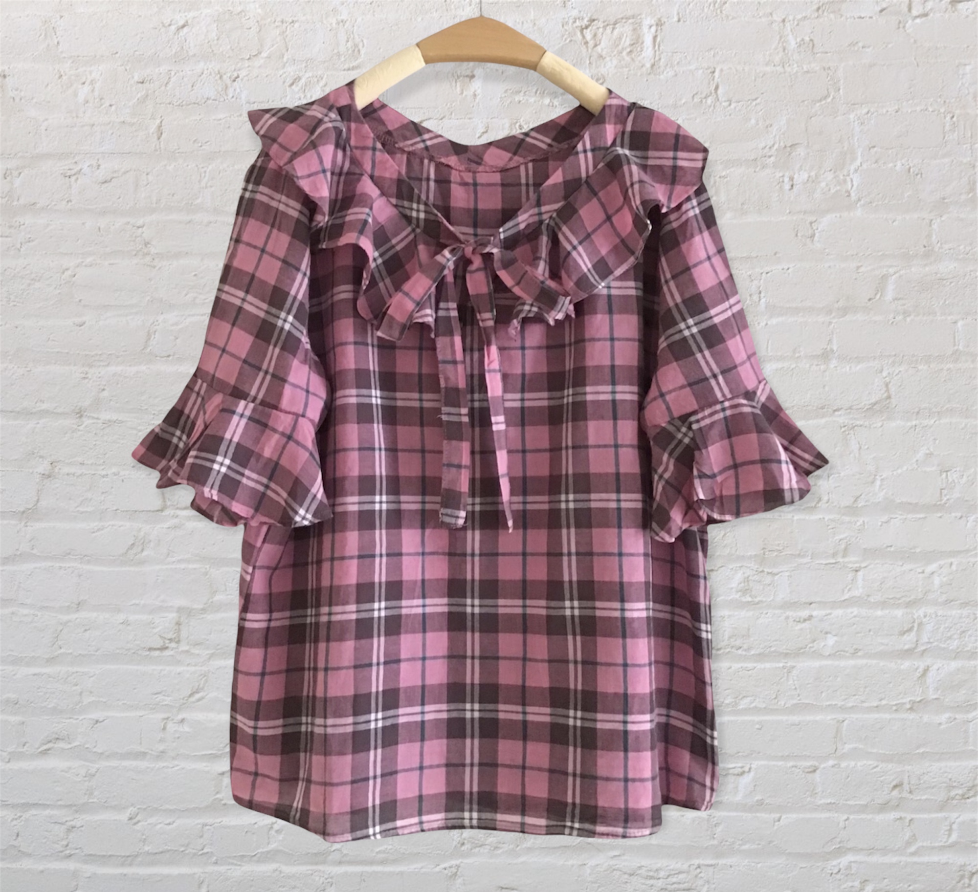 เสื้อผ้าฝ้ายลายสก็อตแต่งระบาย