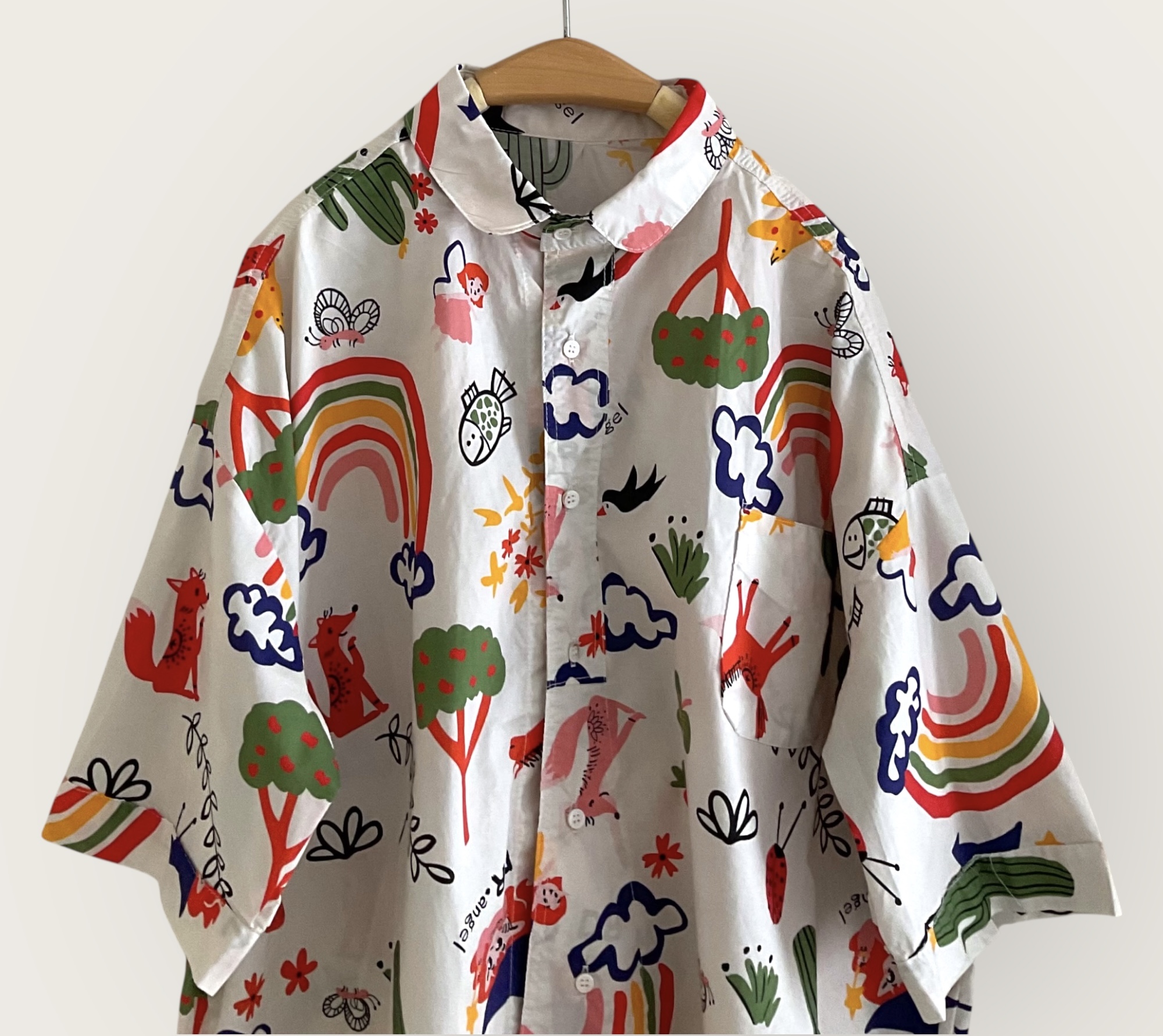 เสื้อเชิ้ตผ้าคอตตอนลายคิวท์ทรงโอเวอร์ไซส์