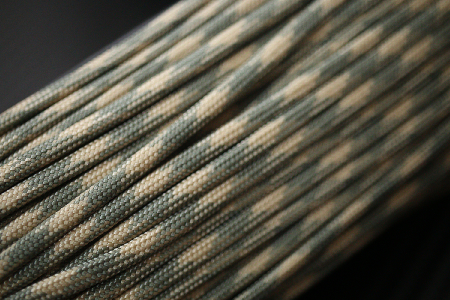 เชือกพาราคอร์ด PARACORD 550 คุณภาพสูง # GREY BEIGE CAMO ใช้ได้งานได้เอนกประสงค์