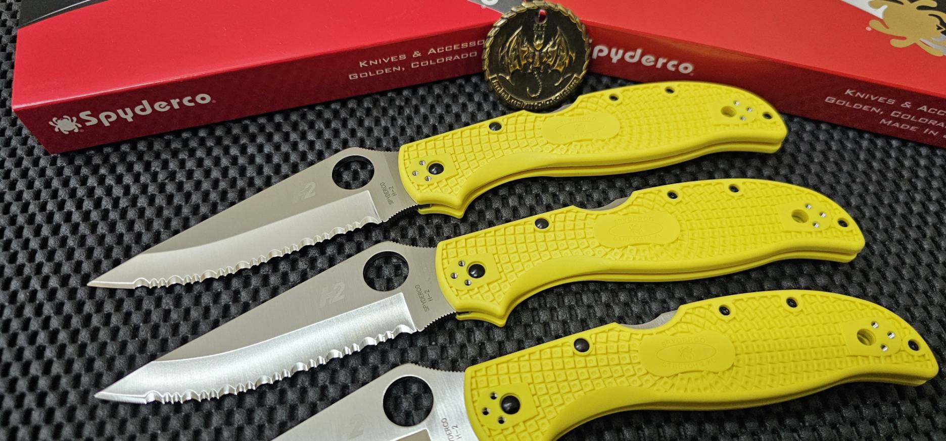 Spyderco Stretch 2 XL Lightweight Salt Yellow (4" Satin Serr)