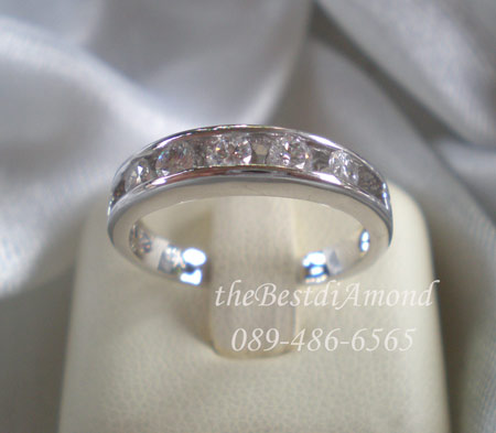 BR052RD+++แหวนแถวแบบหนีบ ฝังแบบห่างๆเล็กน้อย+++แบบเท่ห์ๆ สไตน์Modern จัดวางรูปแบบได้เฉี่ยว ทันสมัย ใส่แล้วสวยดีค่ะ ใส่ได้ทุกโอกาส ใส่ติดนิ้วได้สบาย