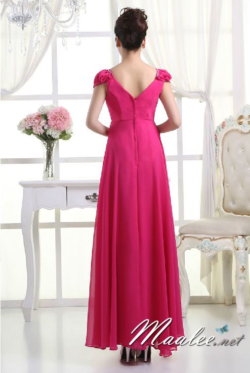 พร้อมเช่า ชุดราตรียาว สีโอรส มีแขน แบบเปรี้ยวอมหวาน ปักเลื่อมช่วงคอ หลังผ่าตัววี