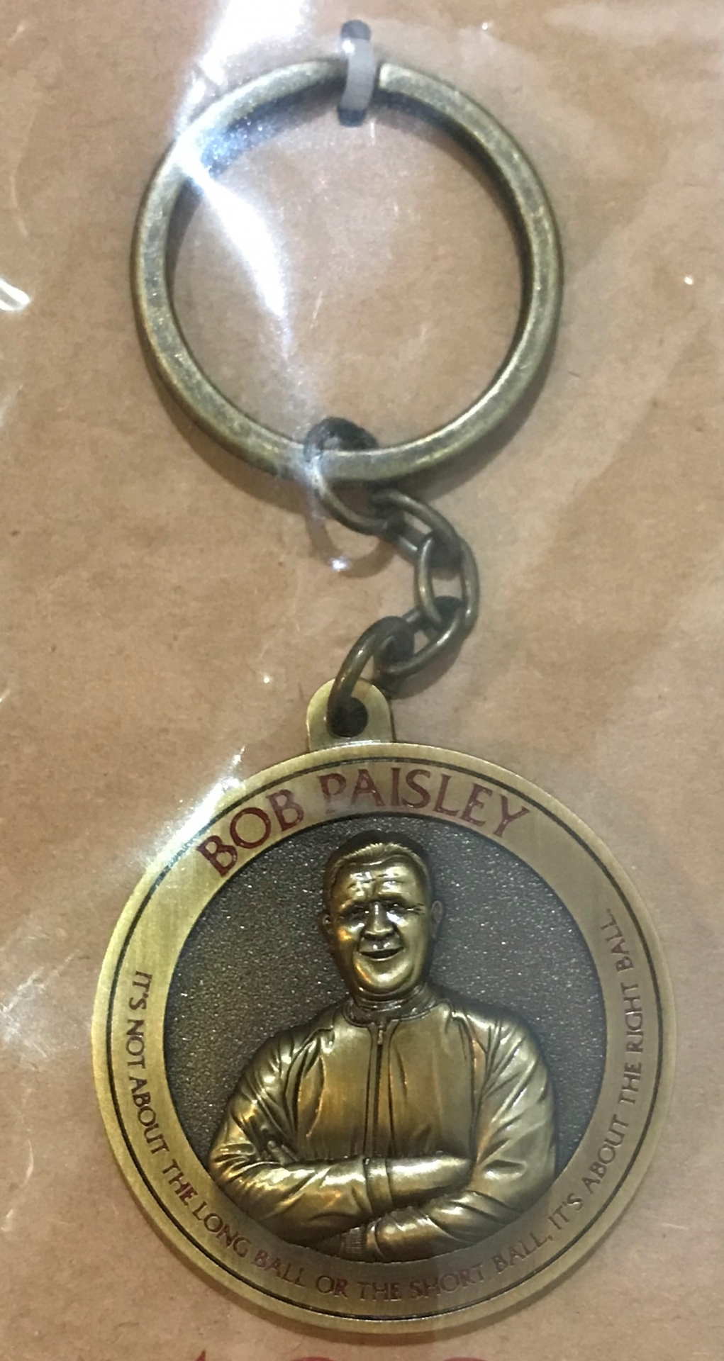พวงกุญแจ ฟุตบอล สโมสรลิเวอร์พูล - บ็อบ เพสลี่ย์ 100 ปี 1919-2019 ใหม่ / LIVERPOOL Football Club Key Ring - BOB PAISLEY 100 YEARS 1919-2019 NEW
