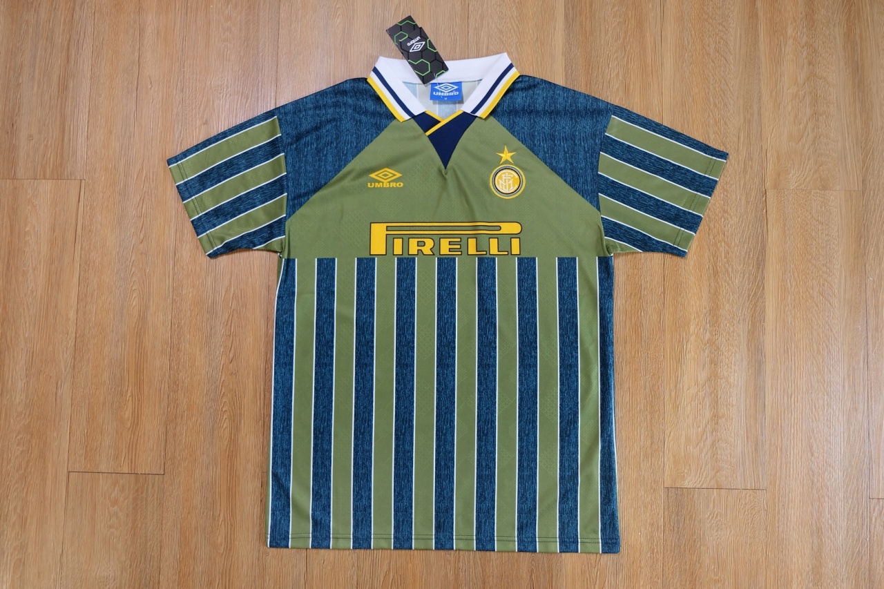 Inter Milan 1995/96 Away Vintage Jersey เสื้อบอลย้อนยุค เสื้ออินเตอร์มิลานย้อนยุค Pirelli