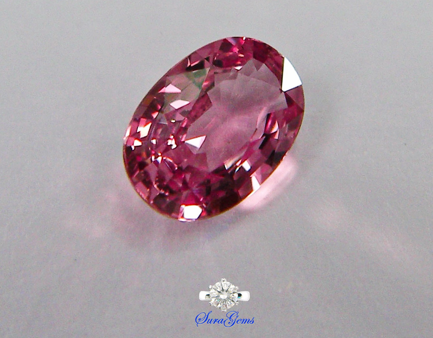 พัดพารัดชาแซฟไฟร์ !ดิบ Unheated Patparatcha Sapphire 未加熱帕帕拉查藍寶石 น้ำหนัก 0.55 ct. ความสะอาด vvs-IF