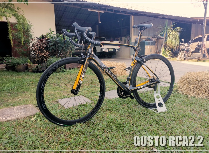 จักรยานเสือหมอบ GUSTO RCA2.1 SE เฟรมคาร์บอน ชุดขับ 22สปีด R7000 ล้อขอบสูงอัลลอยด์ 42มม., Gusto MY2020