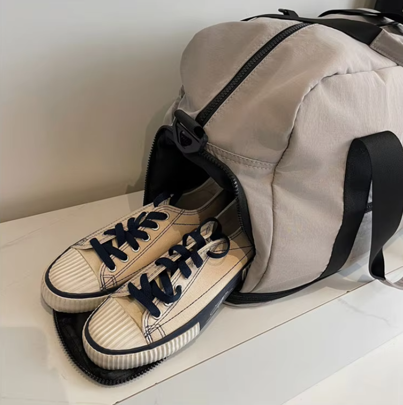 กระเป๋าเดินทางแบบหิ้วพร้อมสายสะพายข้าง ขยายฐาน ขนาด ก.48*ส.28*ก้น 21 ซม.