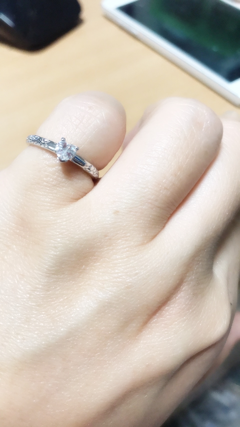 *** แหวนรักเดียวใจเดียว *** เพชรหัวใจ วงนี้เพชรเดี่ยวคะ ชุบทองแท้ 24 K หนา 5ไมครอน รหัส BR019RD