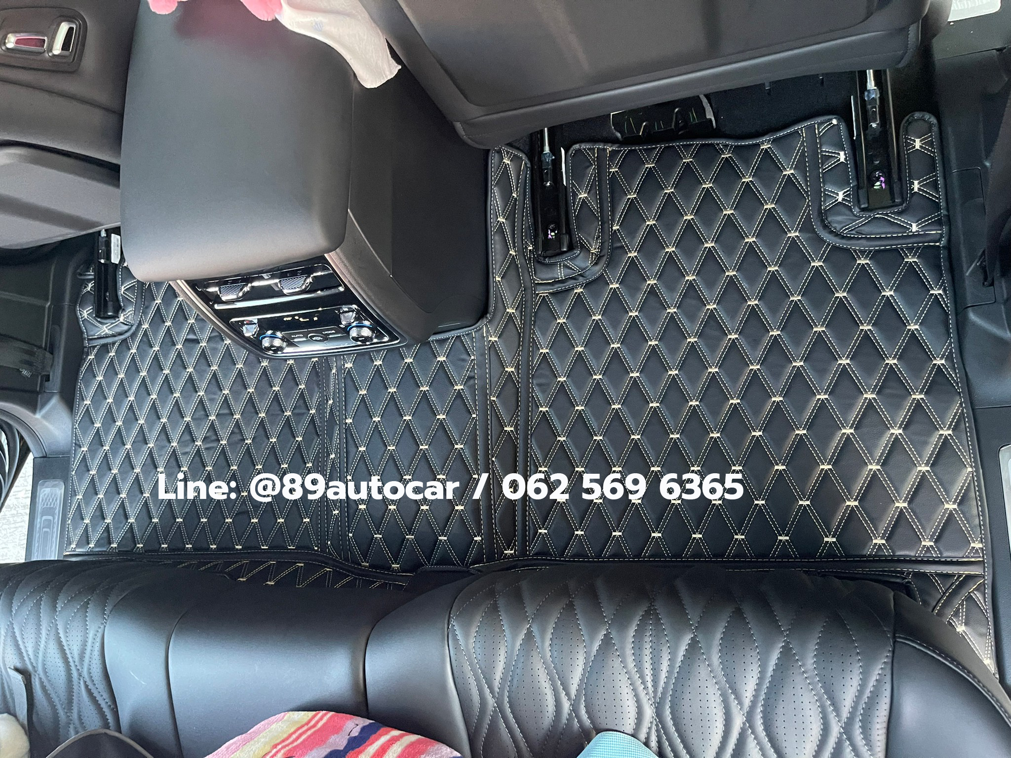 พรมรถ Tank 500 ปูพรมVVIP สีดำด้ายทอง เต็มคัน