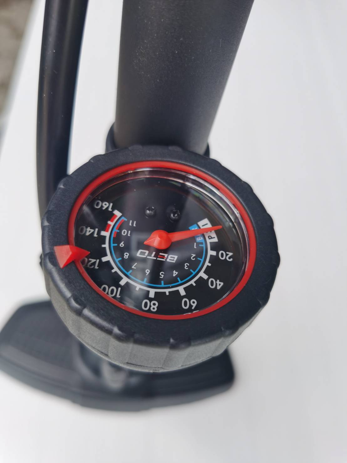 สูบตั้งพื้นอลูมิเนียม BETO CMP-114AG1 ด้ามไฟเบอร์ เบา สูบได้ทั้ง Presta และ SChrader 160PSI