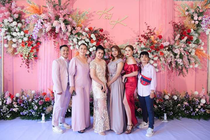 พร้อมเช่า ชุดสูทชาย สีชมพูพาสเทล Pastel Pink ทรงเข้ารูป สไตล์เกาหลี (ไม่มีเสื้อกั๊ก)