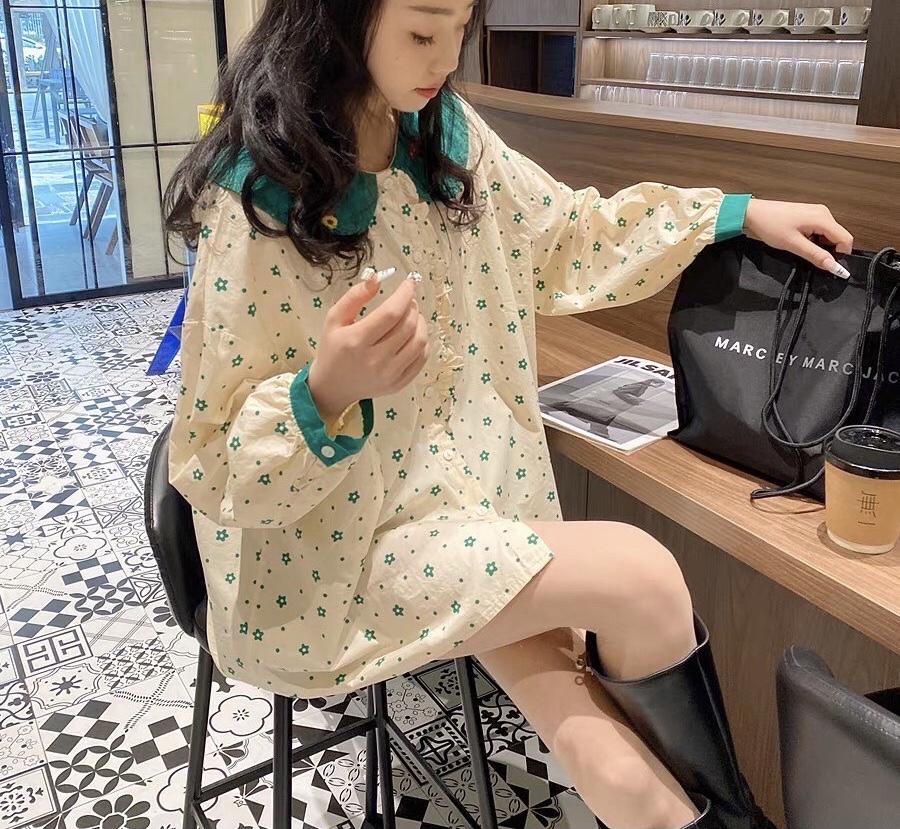 เสื้อคอบัวผ้าฝ้ายลายจุด~ดอกไม้