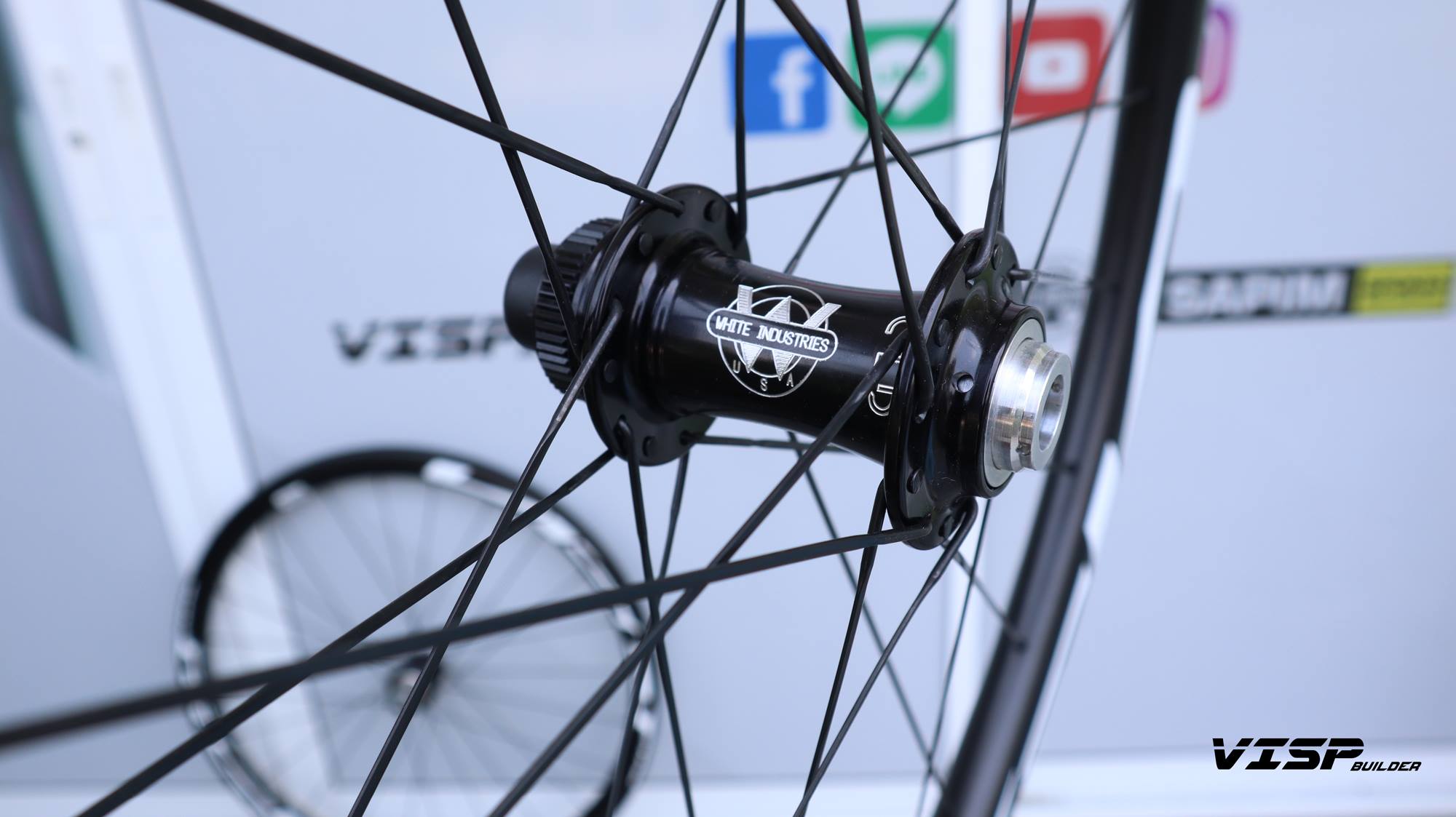 ล้อคาร์บอน VISP Disc Brake BUILDER GEN2, 38/38MM. มาพร้อมระบบ Centerlock พร้อม Adapter 9mm และ 15mm (VISP 2019)