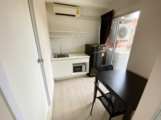 ให้เช่าพลัมคอนโด พาร์ค รังสิต ตึกC ขนาด 23 ตร.ม.เฟอร์ครบ มีเครื่องซักผ้า ใกล้ ม.กรุงเทพ