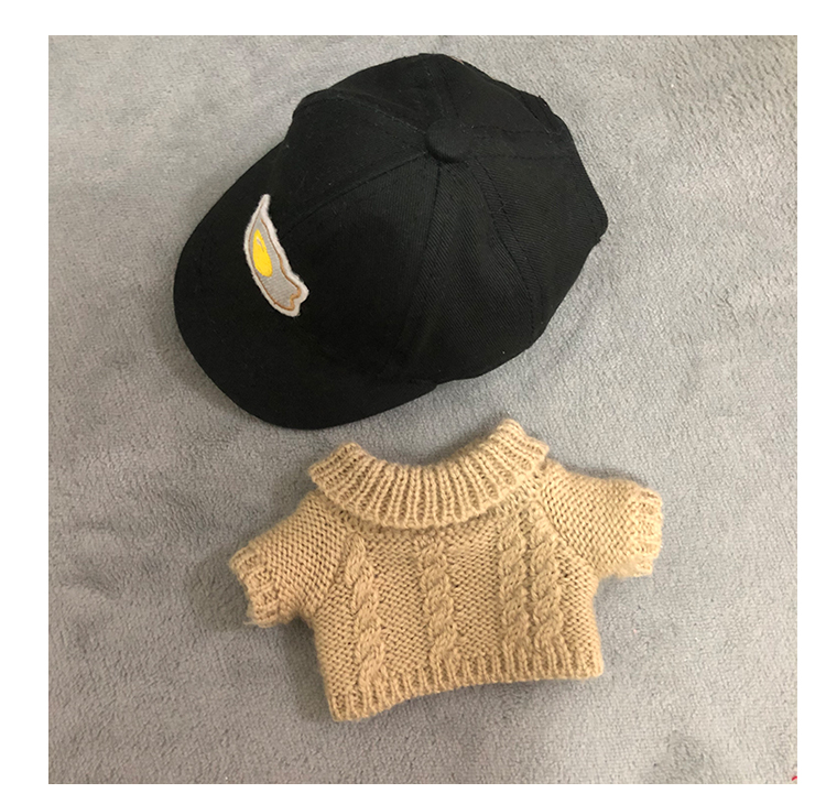 ตุ๊กตา เซียวจ้าน (20 cm.) เสื้อไหมพรมน้ำตาล+หมวก