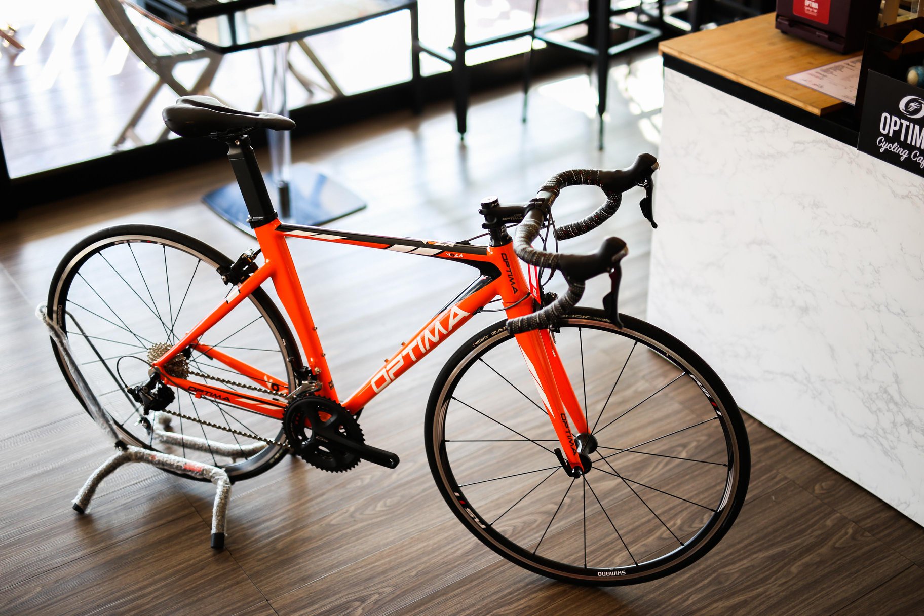 จักรยานเสือหมอบ OPTIMA VOLA R3000 2x9 สปีด ตะเกียบคาร์บอน วงล้อ 700c